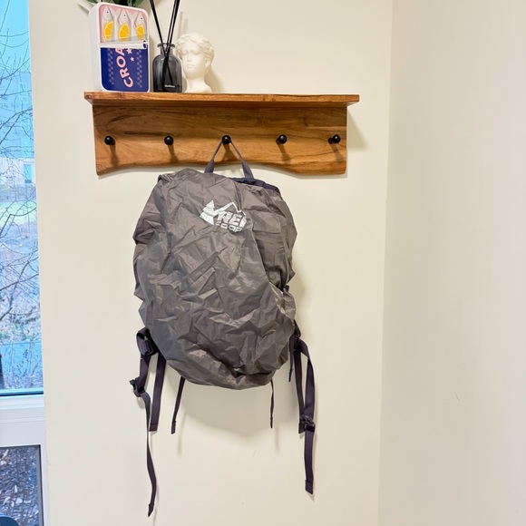 REI Co-Op Trail 25 Pack Purple with Rain Cover - Picture 2 of 5